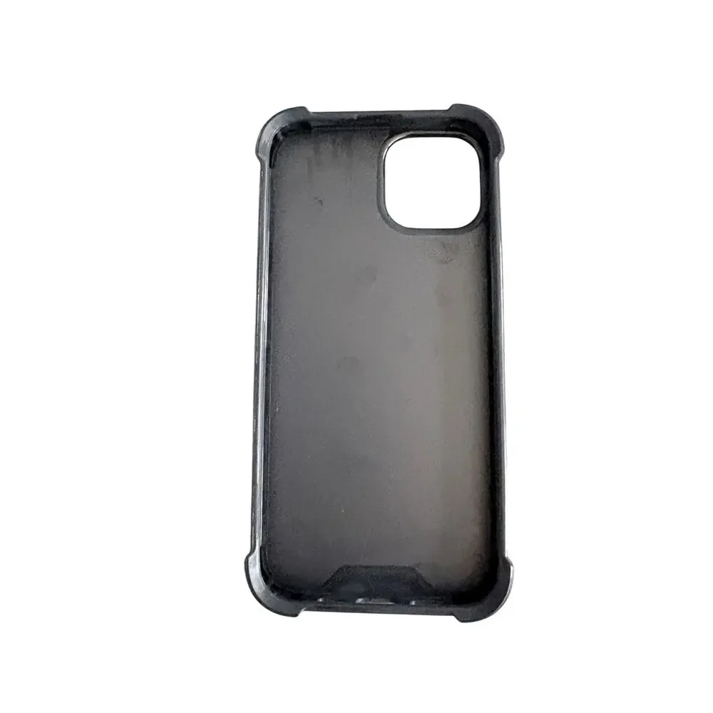 iPhone 15‎ phone case with heart design on back.